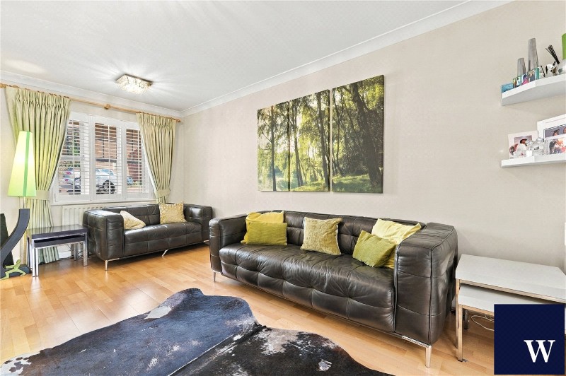 Honiton Gardens, Mill Hill East, London, NW7