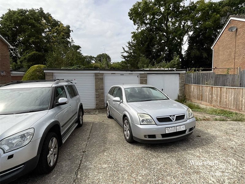 Woodvale Gardens, New Milton, Hampshire, BH25