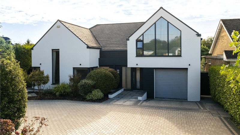Montagu Road, Highcliffe, Christchurch, Dorset, BH23