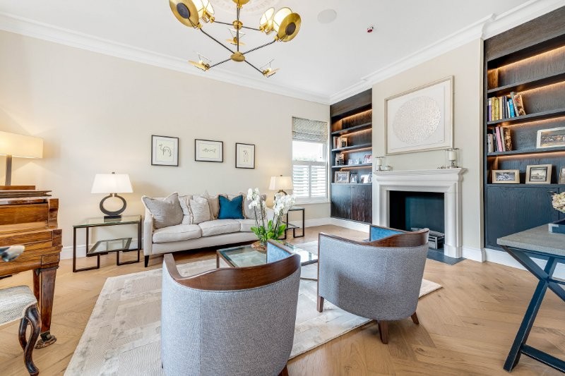 Castelnau, Barnes, London, SW13