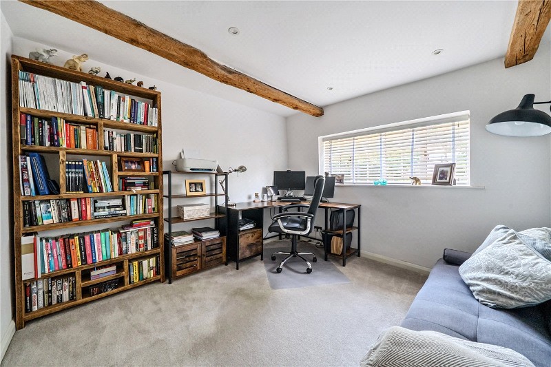 Crooksbury Road, Farnham, Surrey, GU10