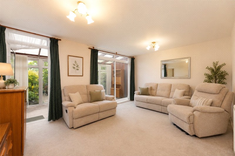 Peterstow Close, London, SW19