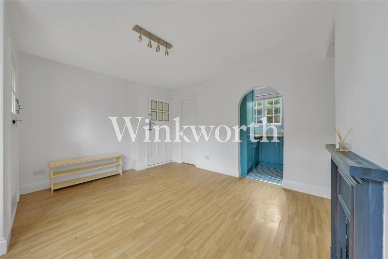 Addison Way, London, NW11