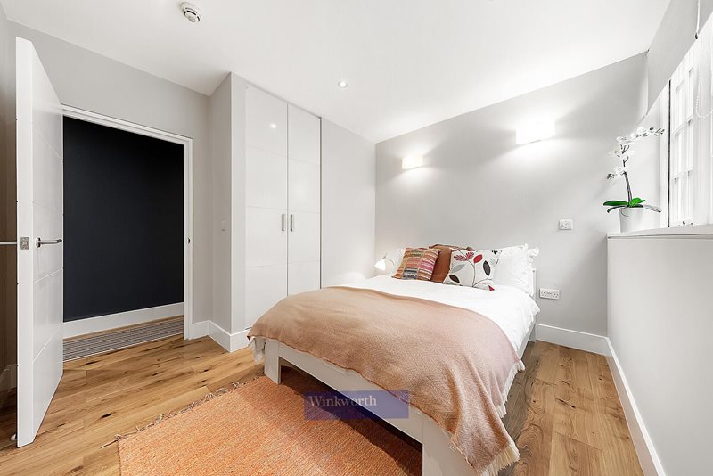 Colnbrook Street, London, UK, SE1