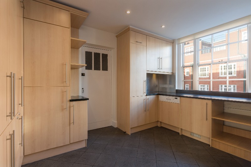 Eyre Court, Finchley Road, St John's Wood, London, NW8