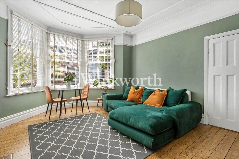 Belsize Avenue, London, N13