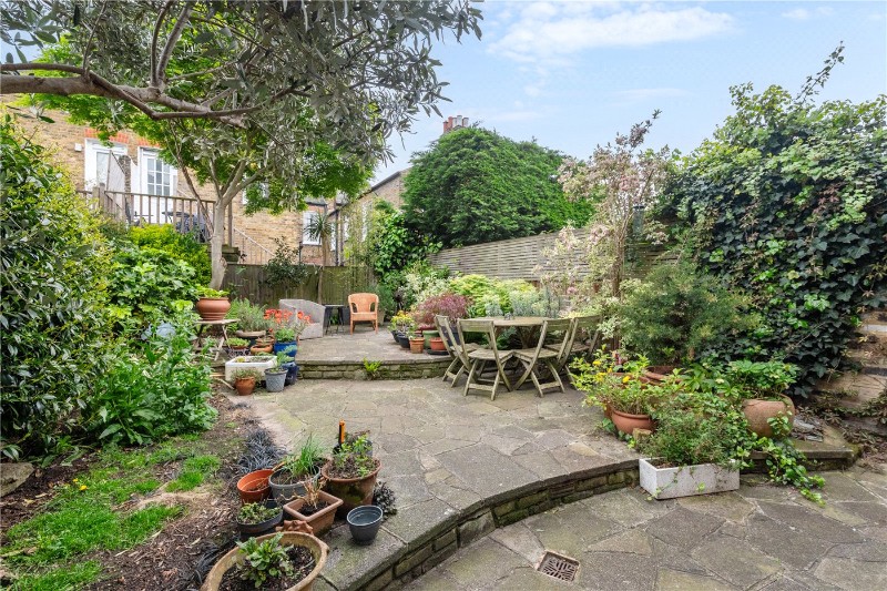 Amerland Road, Putney, SW18