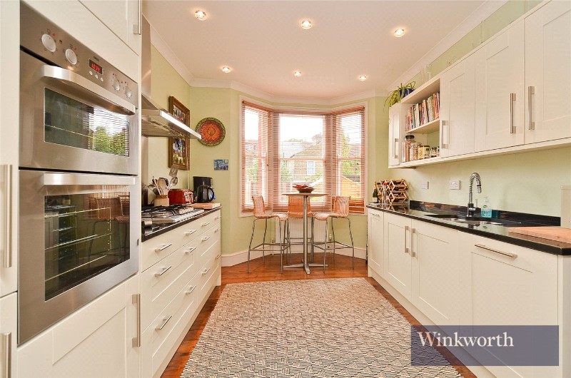 Kirkstall Avenue, London, N17