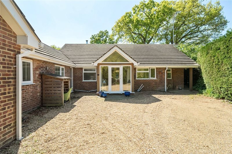 The Meadows, Churt, Farnham, Surrey, GU10