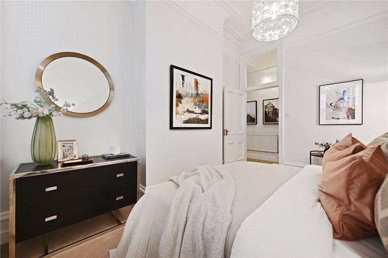 Bedford Court Mansions, Bedford Avenue, London, WC1B