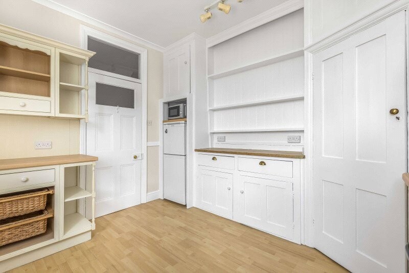 Riverview Gardens, London, SW13