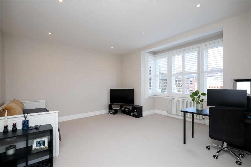 Twyford Avenue, London, W3