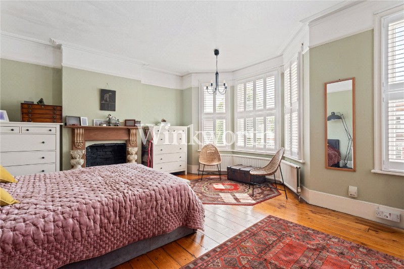 Lakeside Road, London, N13