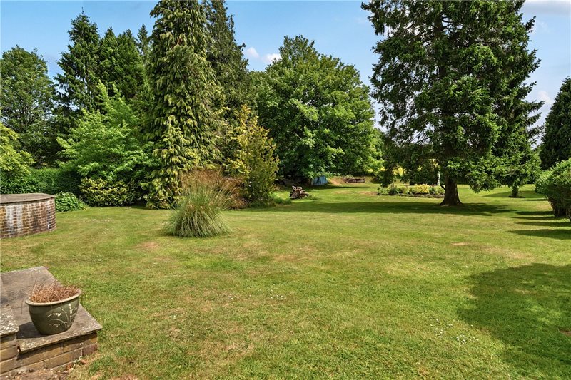 Five Ash Road, Medstead, Alton, Hampshire, GU34
