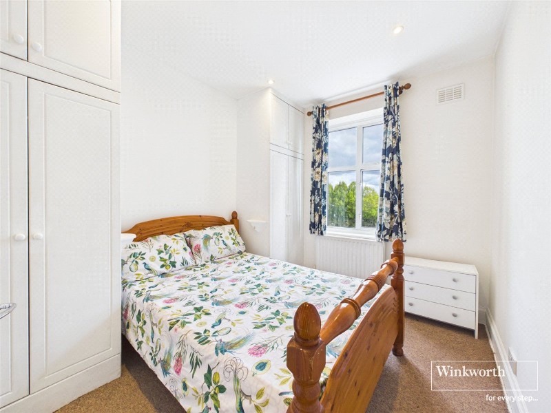 Queens Road, Hendon, London, NW4