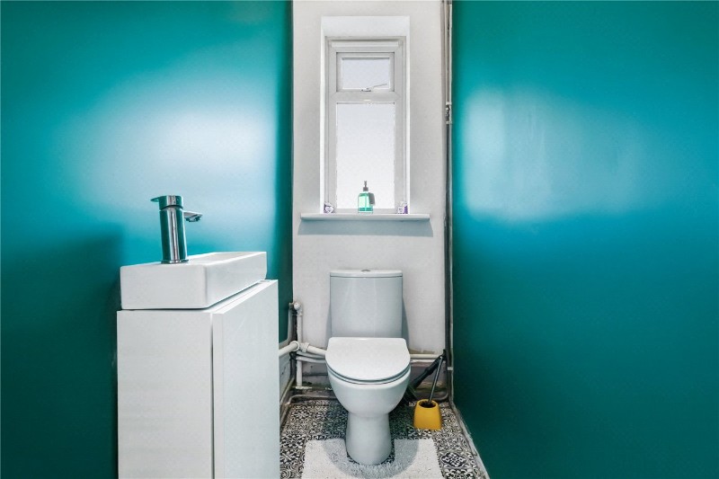 London Road, Mitcham, CR4