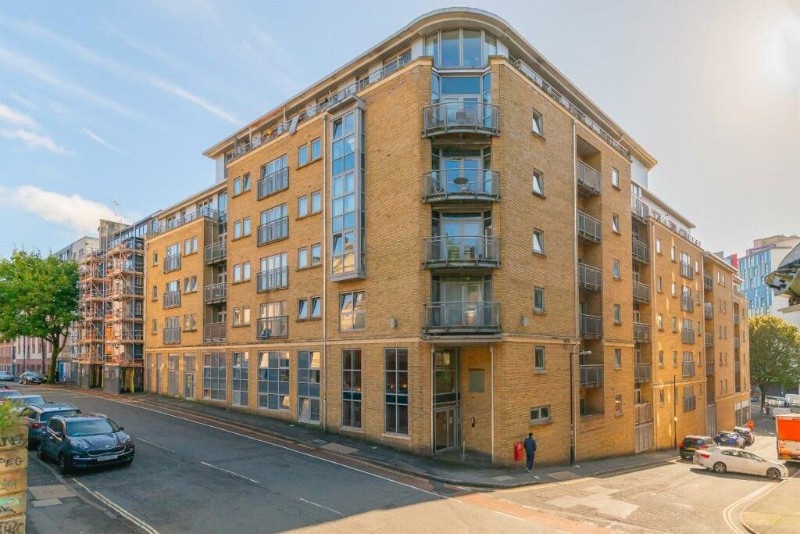 33 Hamilton Court, Montague Street, Bristol, BS2