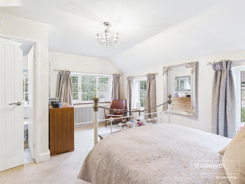 Burys Bank Road, Greenham, Thatcham, Berkshire, RG19