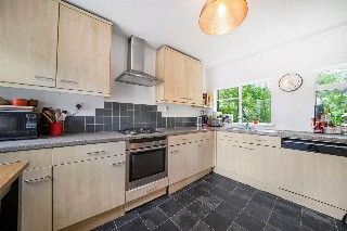 Kingsdown Road, London, N19