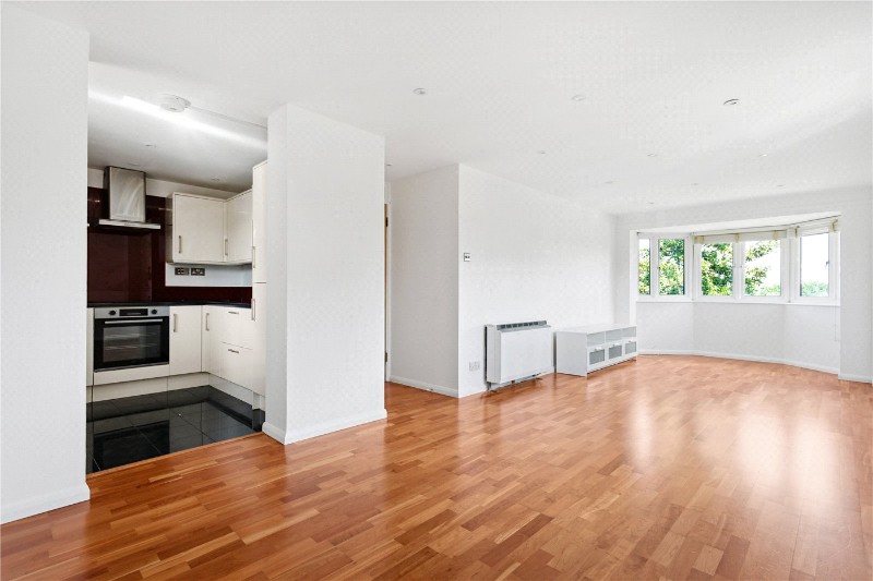 Riverside Close, London, E5