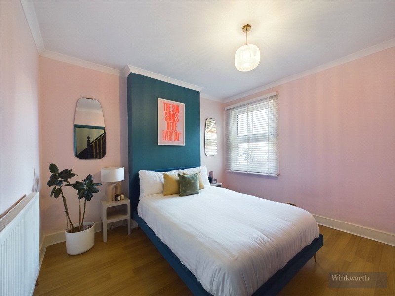 Hook Road, Chessington, KT9
