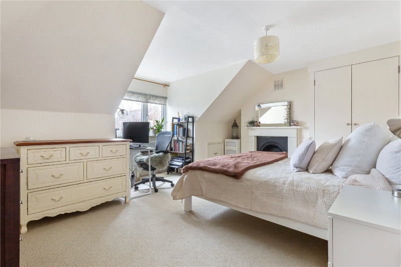 Werter Road, London, SW15