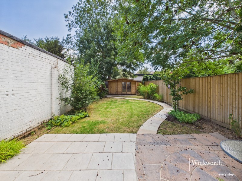 Deanscroft Avenue, Kingsbury, London, NW9