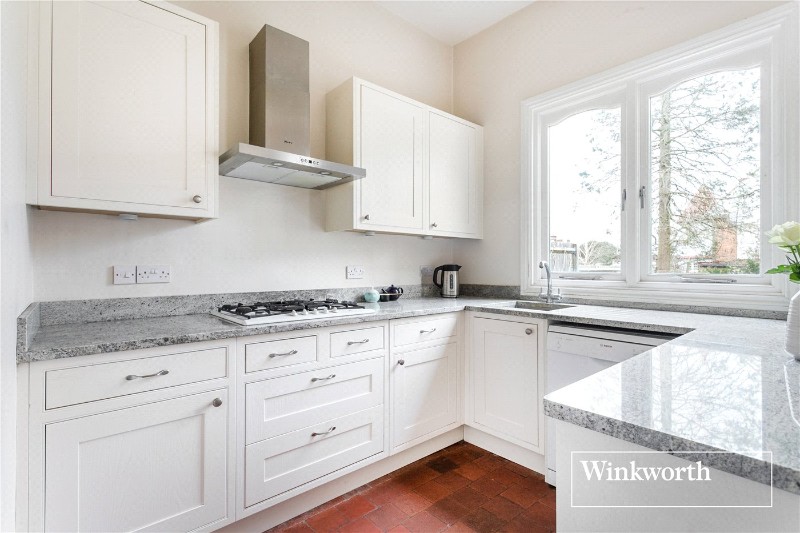 Etchingham Park Road, Finchley, London, N3