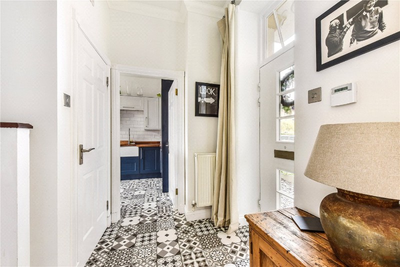 Alison Way, Winchester, Hampshire, SO22