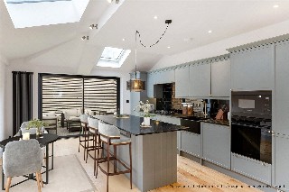 Holden Street, London, SW11