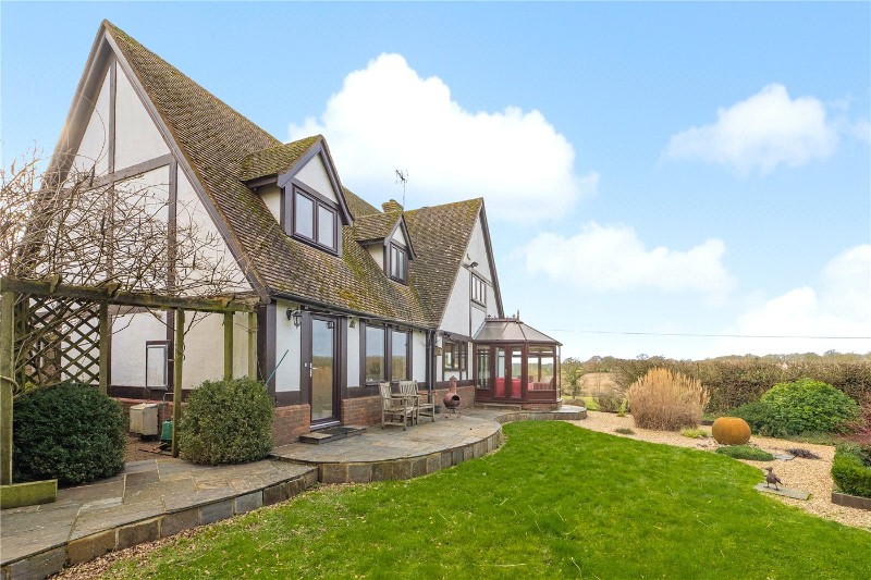 Rectory Close, Woodchurch, Ashford, Kent, TN26