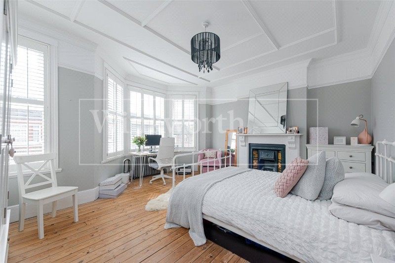 Bathurst Gardens, London, NW10