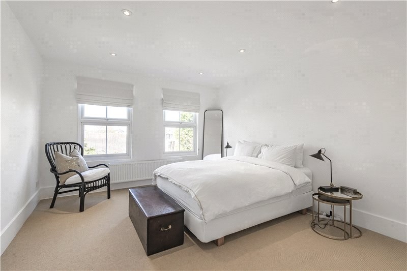 Brook Gardens, Barnes, London, SW13