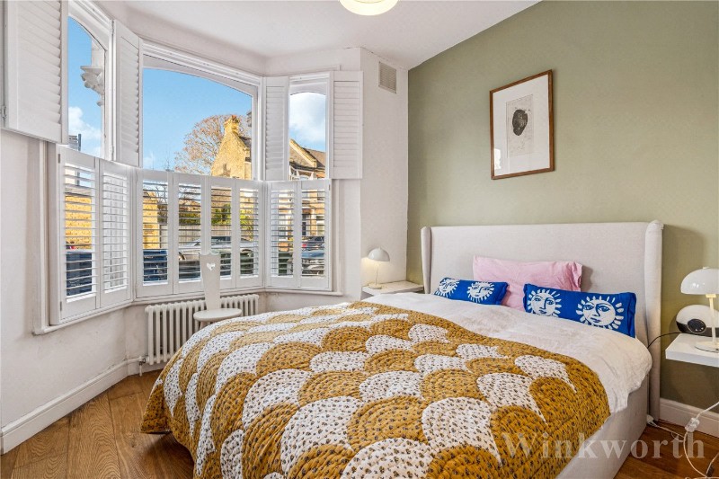 Elcot Avenue, London, SE15