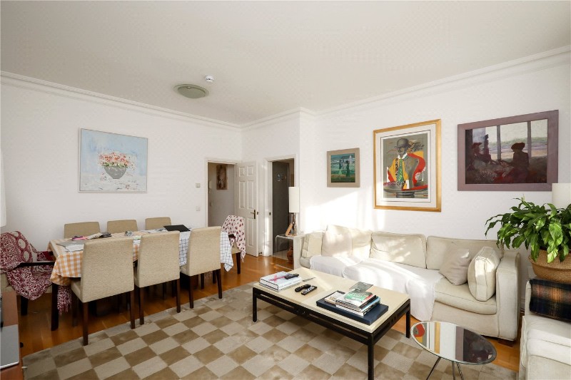 Warwick Road, London, W5