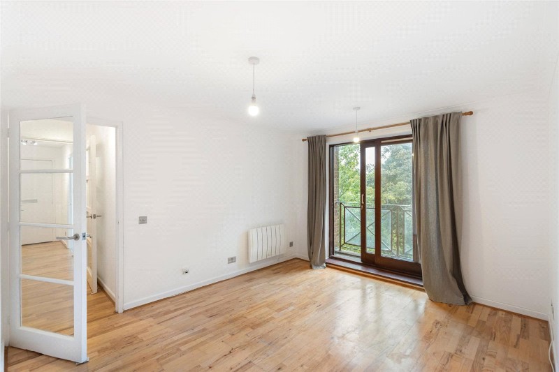 Kingswood Drive, London, SE19