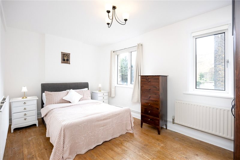 Merton Road, London, SW18