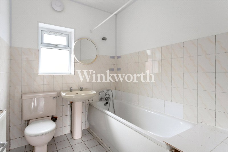 Moselle Avenue, London, N22