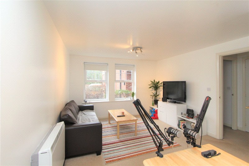 Boddington Gardens, Acton, London, UK, W3