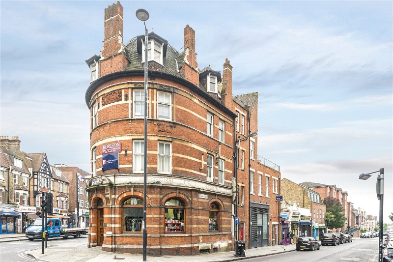 Streatham High Road, London, SW16