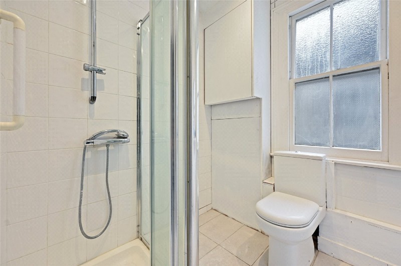 Bloemfontein Avenue, London, W12