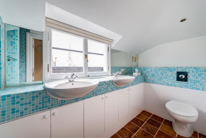 St. Georges Drive, London, SW1V