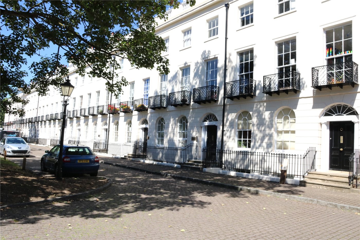 2 bedroom property for sale in Albion Terrace, London Road, Reading