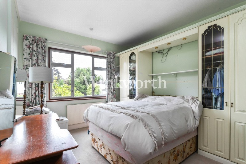 The Rowans, London, N13
