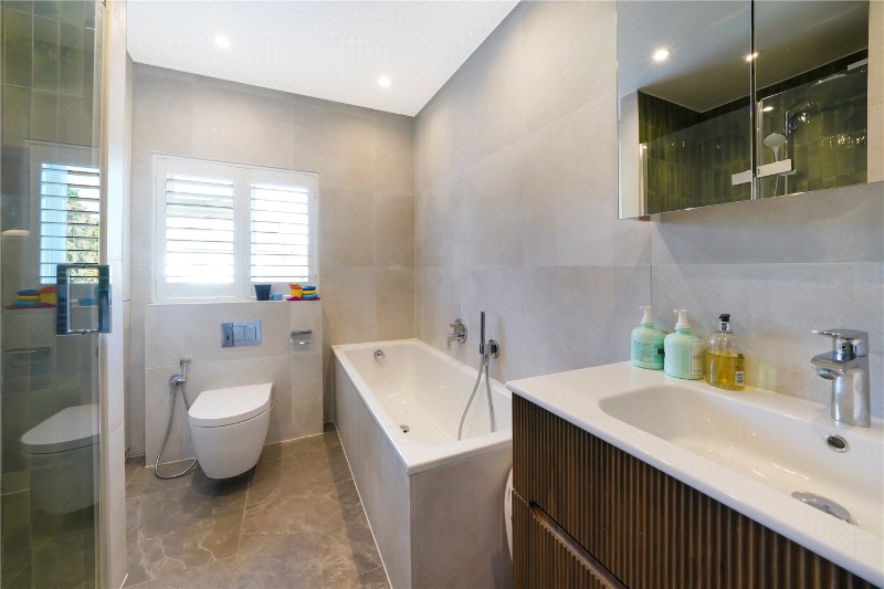 Dickerage Road, Kingston upon Thames, KT1