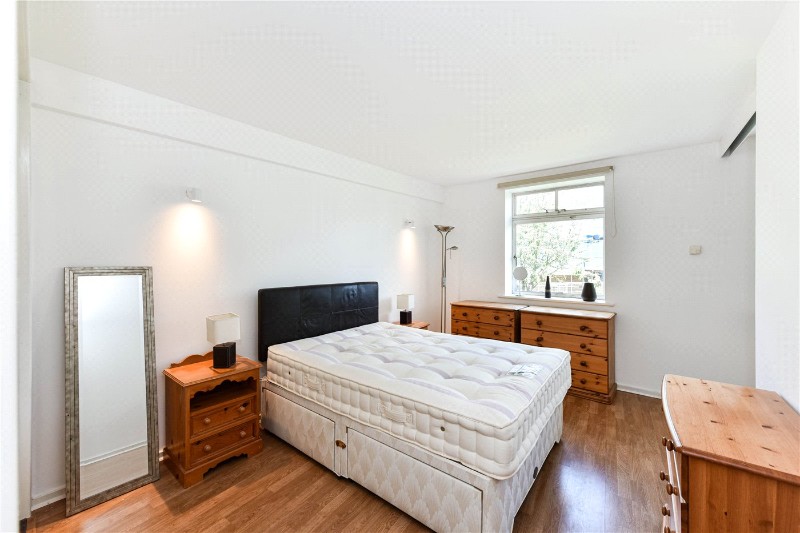 Myddelton Passage, London, EC1R