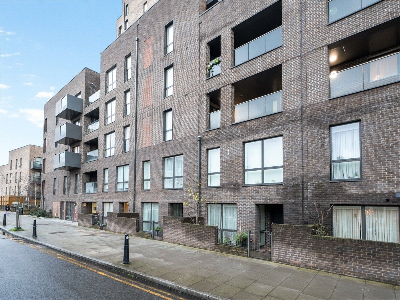 Aston Street, London, E14