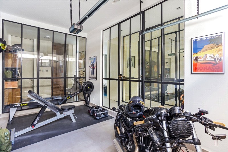 Holland Park Mews, Holland Park, London, W11