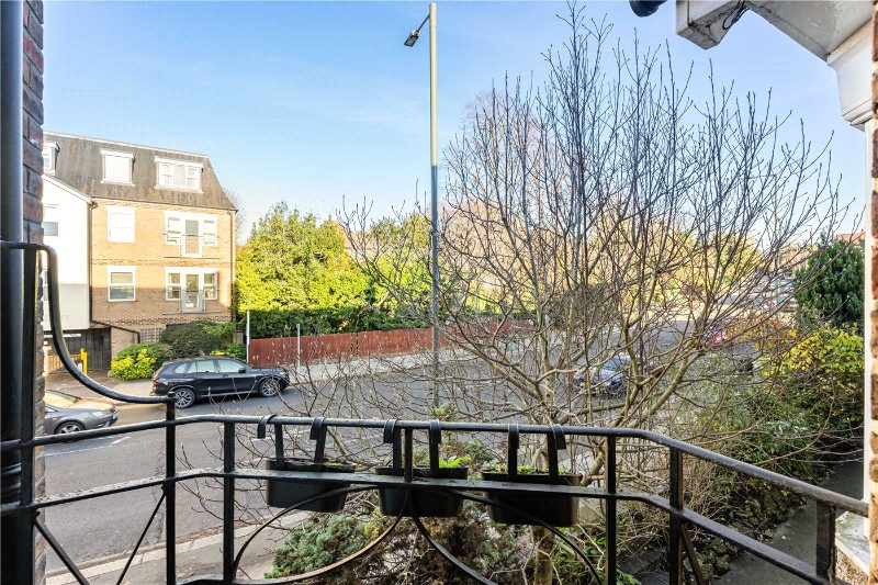 East End Road, Finchley, London, N3