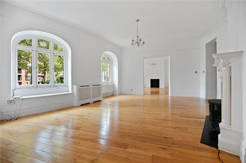 Iverna Court, Kensington, London, W8